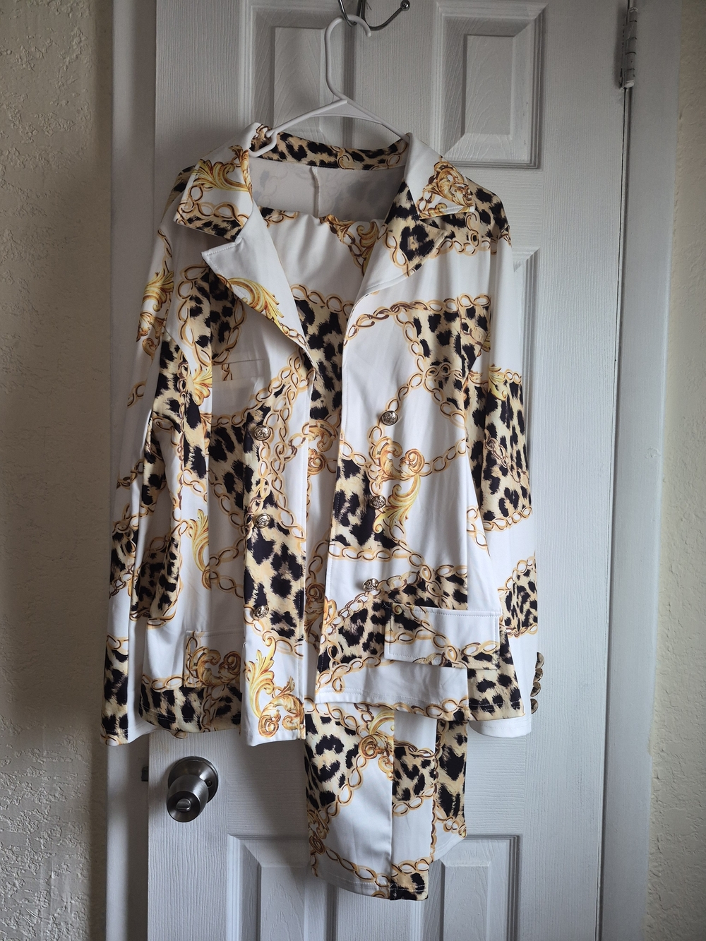 Amazon Essentials White Blouse with Gold Chain and Leopard Print
